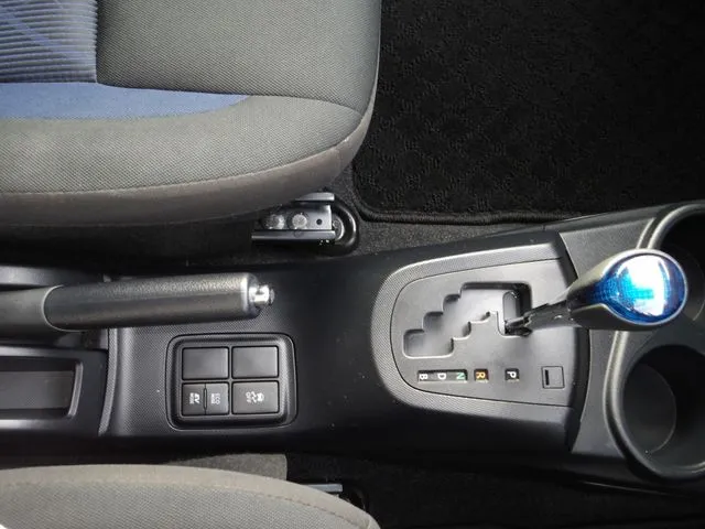 トヨタ　アクア