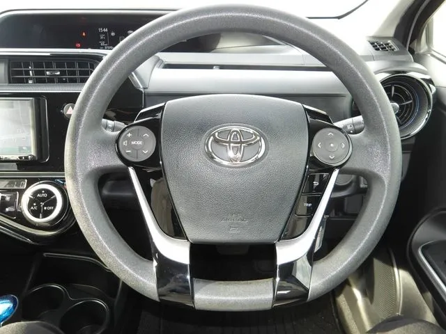 トヨタ　アクア