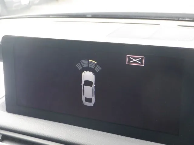 トヨタ　レクサス　ＩＳ３００ｈ