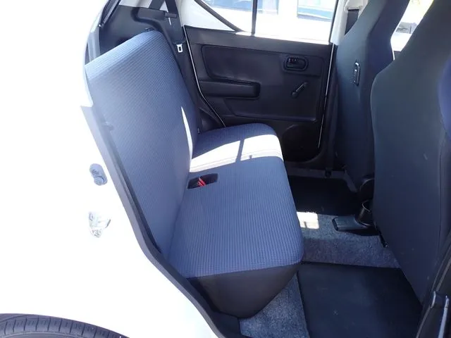 スズキ　アルト　４ＷＤ