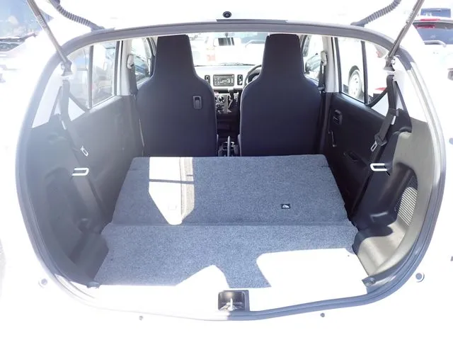 スズキ　アルト　４ＷＤ