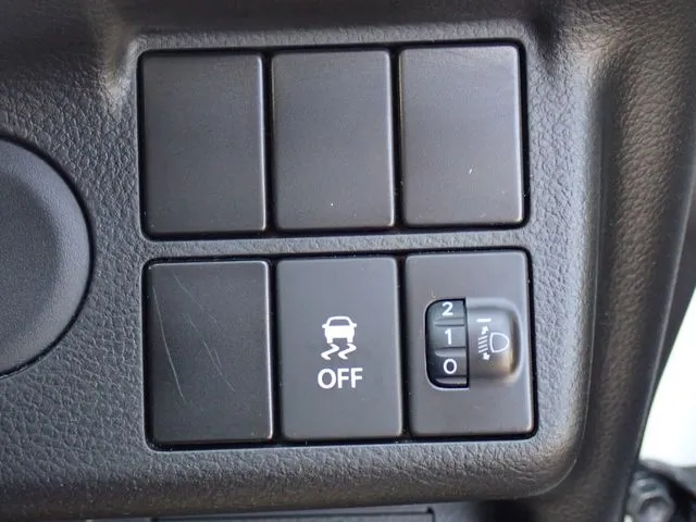 スズキ　アルト　４ＷＤ