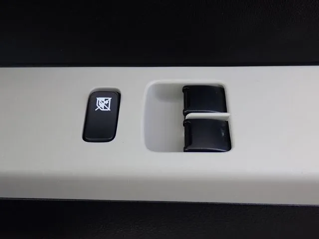 スズキ　アルト　４ＷＤ