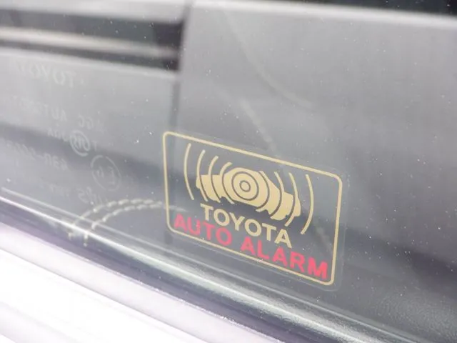 トヨタ　ハリアー　２ＷＤ