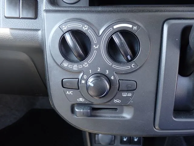 スズキ　アルト　４ＷＤ