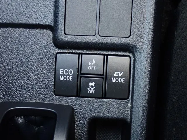 トヨタ カローラフィールダー ハイブリッド