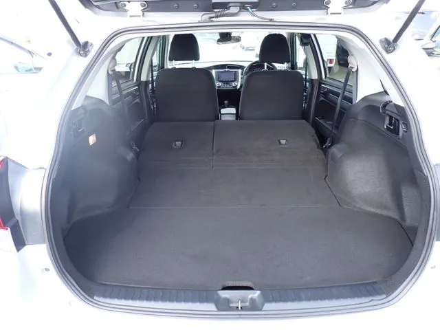 トヨタ カローラフィールダー ハイブリッド