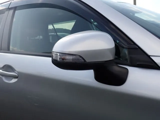 トヨタ カローラフィールダー ハイブリッド