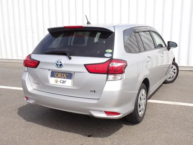 トヨタ カローラフィールダー ハイブリッド