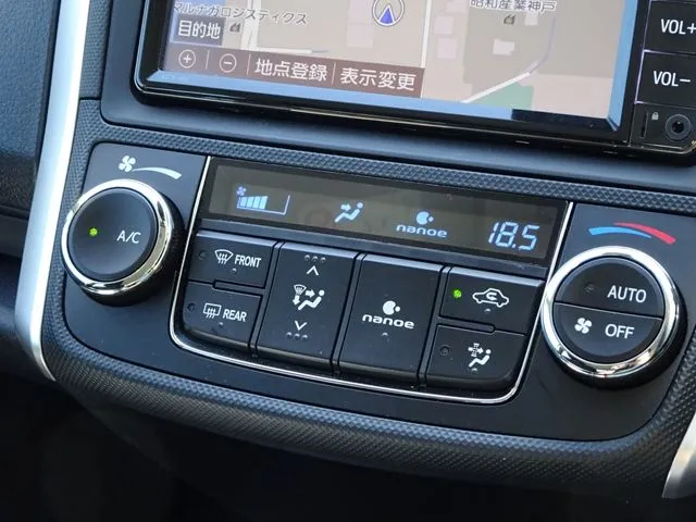 カローラフィールダー　ハイブリッド（トヨタ）の車両写真