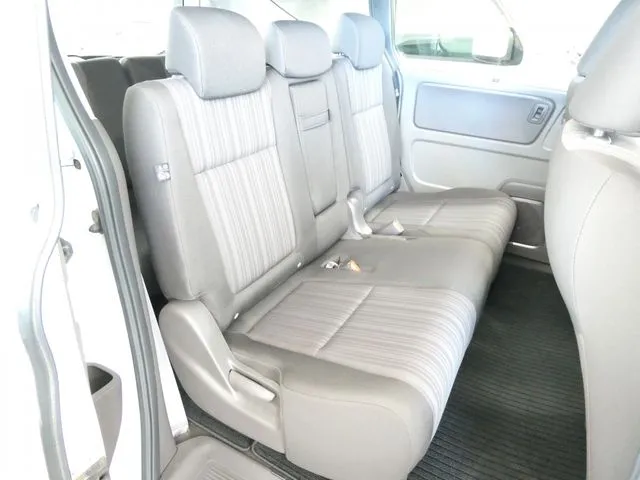 フリード　ハイブリッド（ホンダ）の車両写真