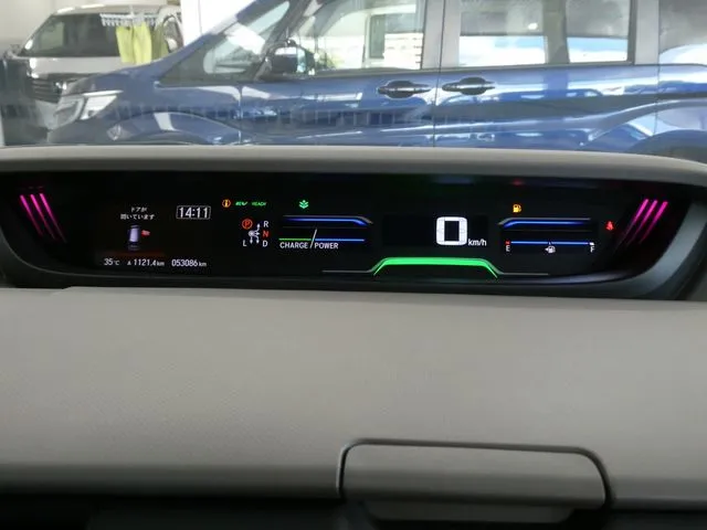 フリード　ハイブリッド（ホンダ）の車両写真