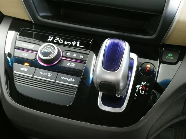 フリード　ハイブリッド（ホンダ）の車両写真