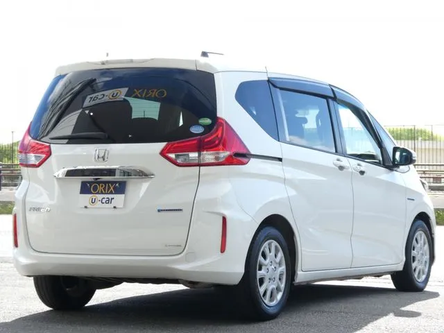 フリード　ハイブリッド（ホンダ）の車両写真
