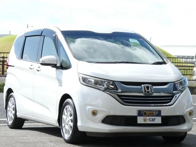 フリード　ハイブリッド（ホンダ）の車両写真