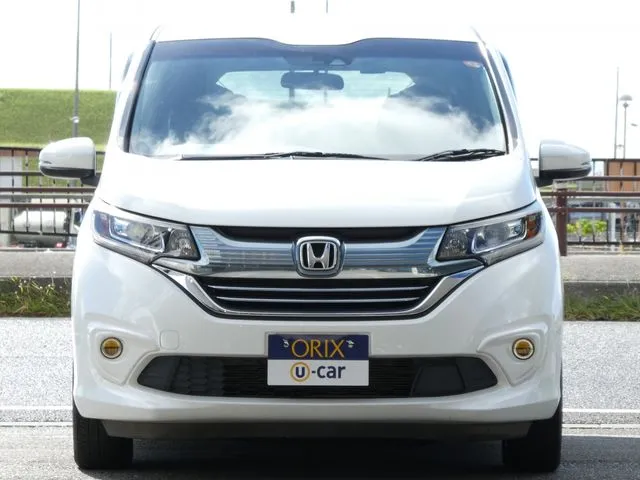 フリード　ハイブリッド（ホンダ）の車両写真