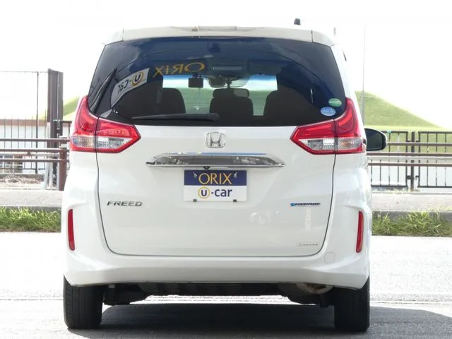 フリード　ハイブリッド（ホンダ）の車両写真
