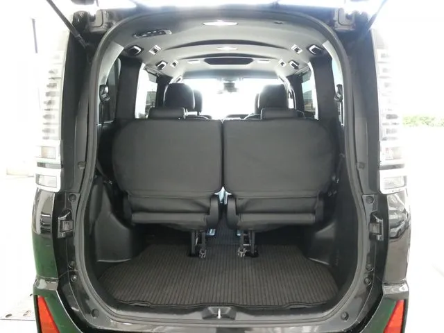 トヨタ ヴォクシー