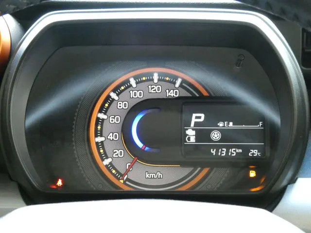 スペーシア　ギア（スズキ）の車両写真