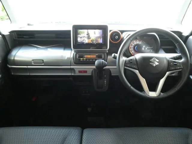 スペーシア　ギア（スズキ）の車両写真