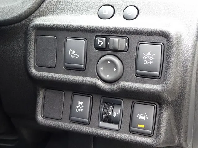 ニッサン　ノート