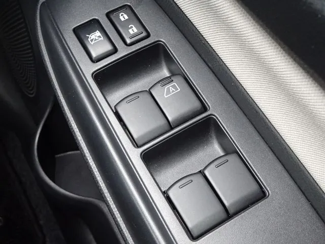 ニッサン　ノート