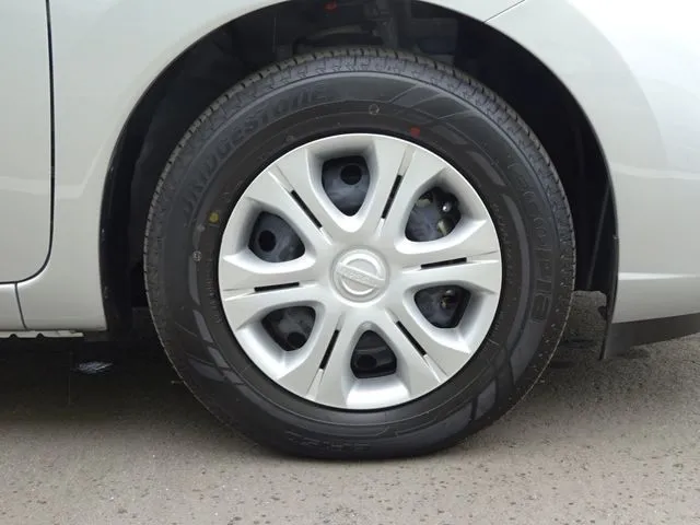 ニッサン　ノート