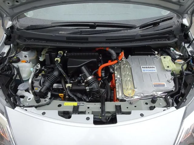 ニッサン　ノート