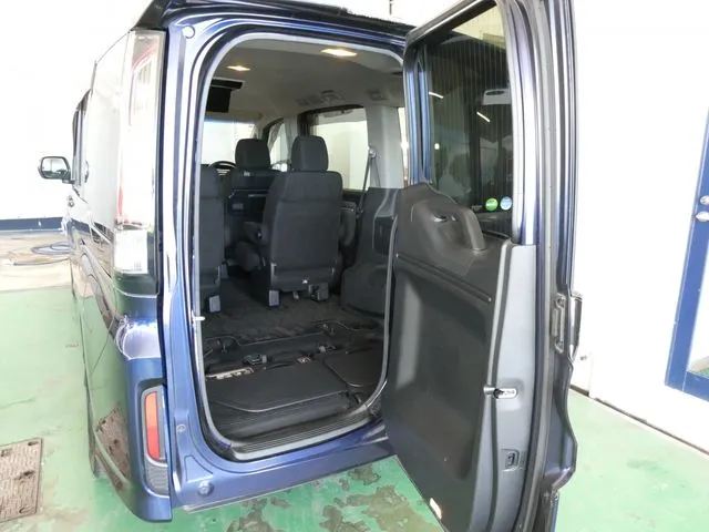 ステップワゴン　スパーダ（ホンダ）の車両写真