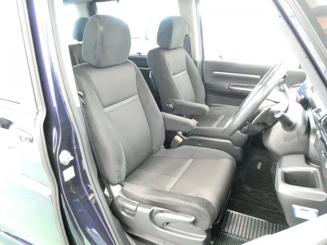 ステップワゴン　スパーダ（ホンダ）の車両写真