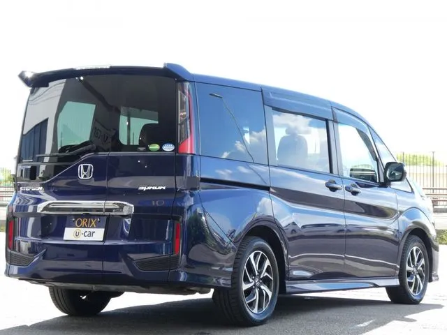 ステップワゴン　スパーダ（ホンダ）の車両写真