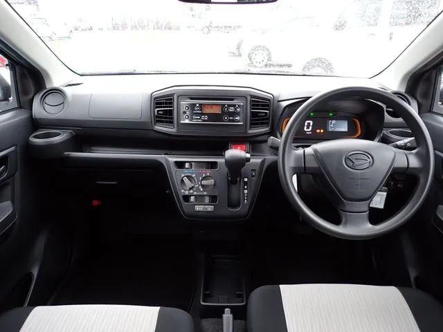 ダイハツ ミラ イース