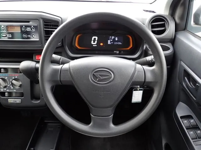 ミラ　イース（ダイハツ）の車両写真