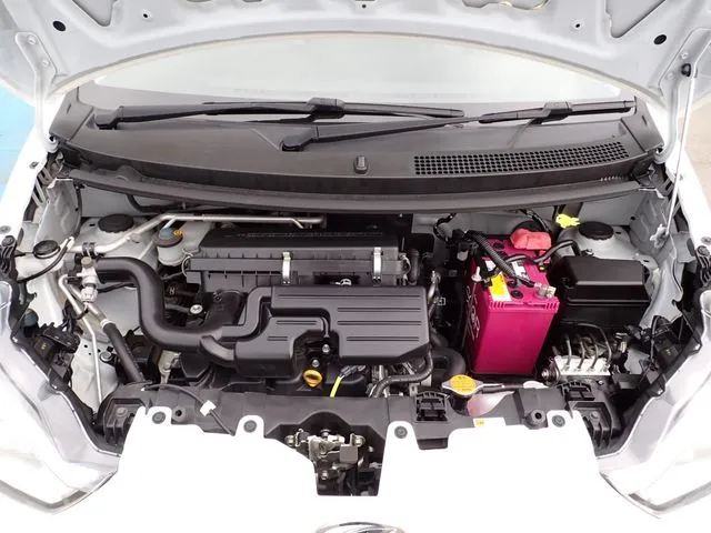 ミラ　イース（ダイハツ）の車両写真