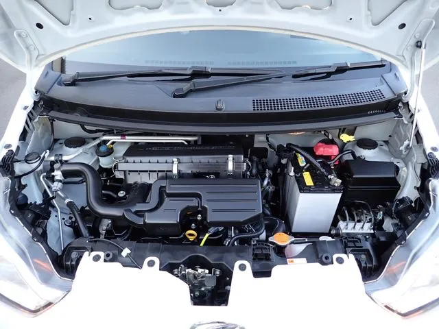 ミラ　イース（ダイハツ）の車両写真