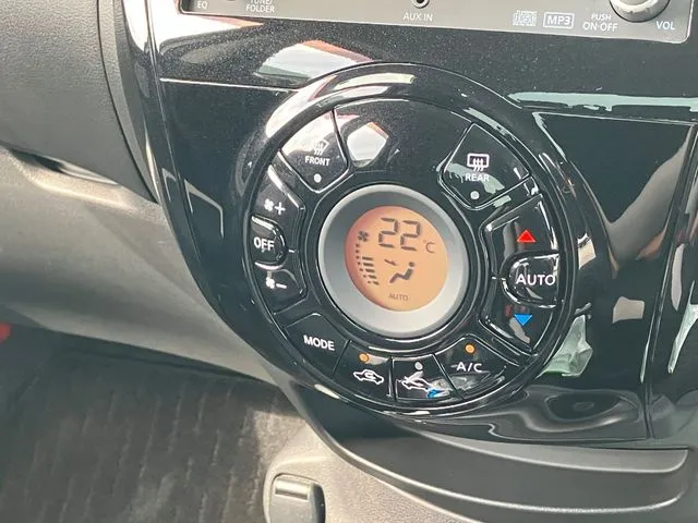 ニッサン　ノート