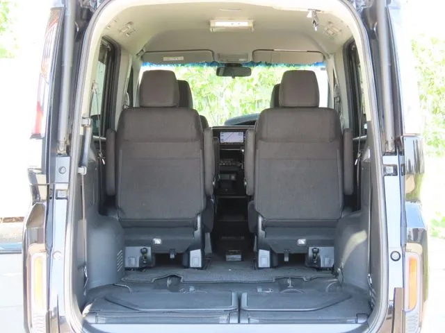 ステップワゴン　スパーダ（ホンダ）の車両写真