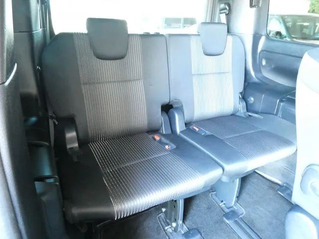 トヨタ ヴォクシー