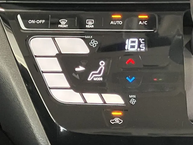 ルークス（ニッサン）の車両写真