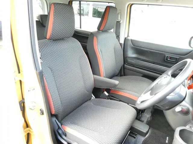 ハスラー（スズキ）の車両写真