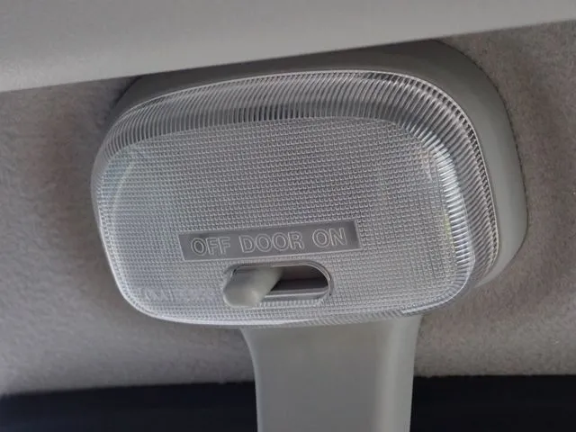 エブリイバン（スズキ）の車両写真