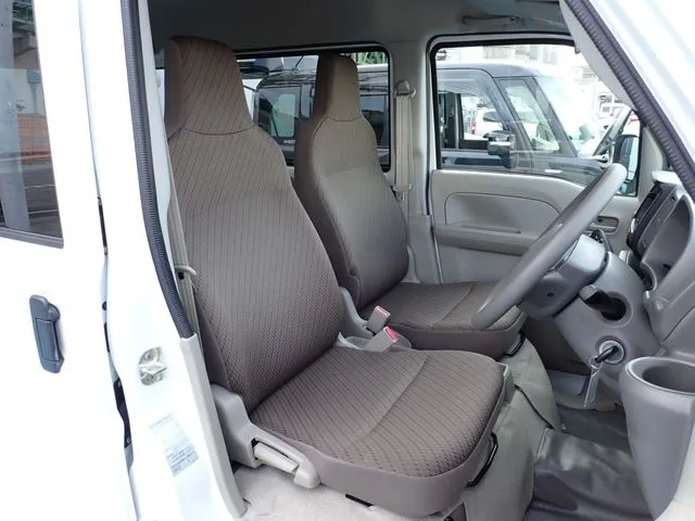 エブリイバン（スズキ）の車両写真