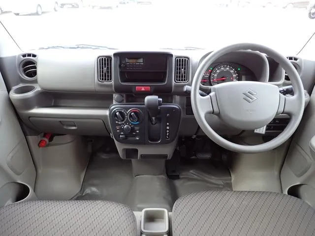 エブリイバン（スズキ）の車両写真