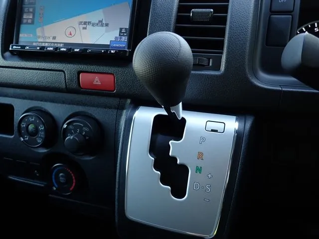 ハイエースバン　１．２５ｔ　２ＷＤ（トヨタ）の車両写真