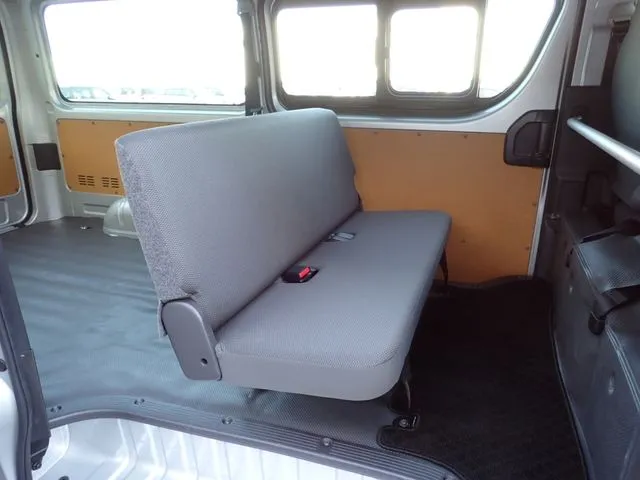 ハイエースバン　１．２５ｔ　２ＷＤ（トヨタ）の車両写真