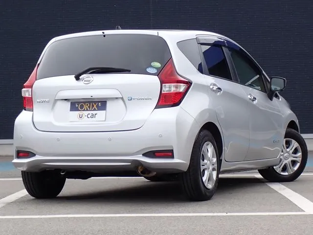 ノート(ニッサン)の車両写真