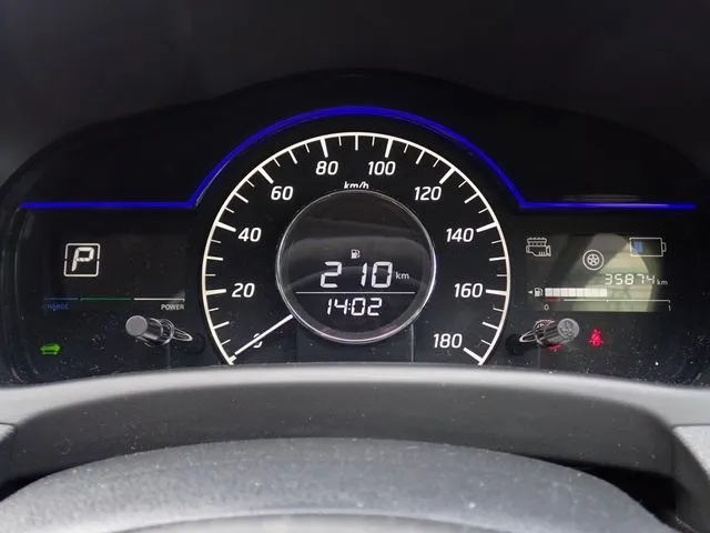 ノート(ニッサン)の車両写真