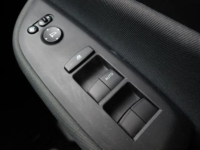 ホンダ　フィット　ｅ：ＨＥＶ