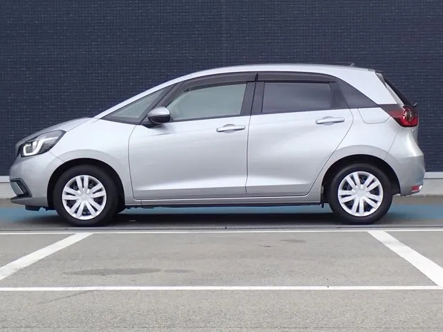 ホンダ　フィット　ｅ：ＨＥＶ