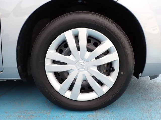 ホンダ　フィット　ｅ：ＨＥＶ